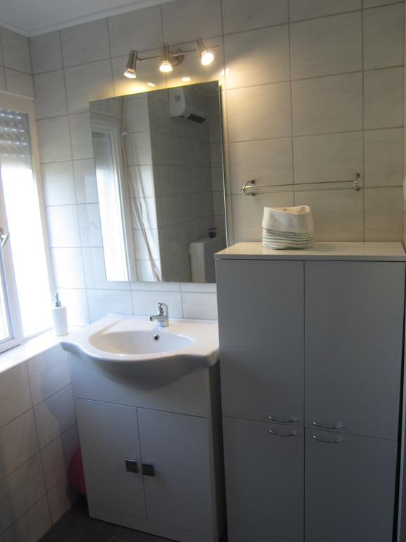 Guest House Ilona بولا المظهر الخارجي الصورة